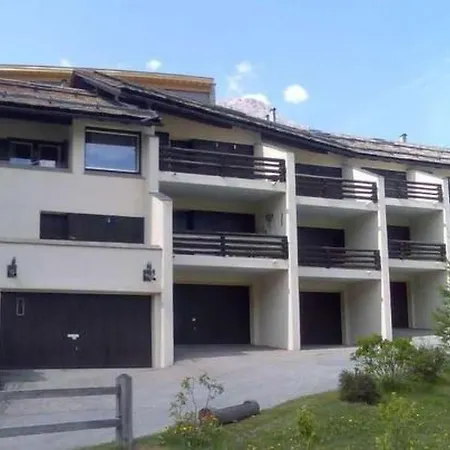By Interhome Apartamento Celerina/Schlarigna